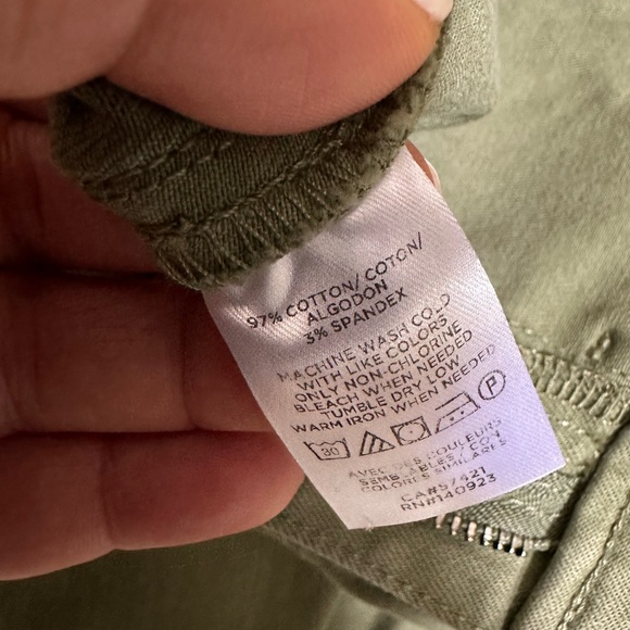 NWOT LOFT GREEN SKINNY JEANS IN WOMEN’s  SIZE 0P - Picture 6 of 10